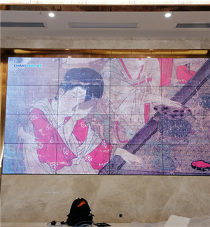 Huizhou Guoyun Yongting marketing center 55 "3.5mm4x4+ processor + hydraulic support