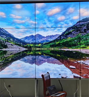 Jiangxi Shangrao traffic police detachment 55 "3x4+ floor support